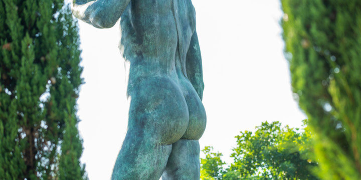 M&auml;nner-Po in Nizza