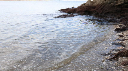 蒲郡 竹島の海岸、波打ち際