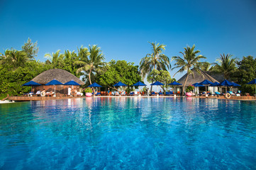 Bath and relaxing at infinity swimming pool.