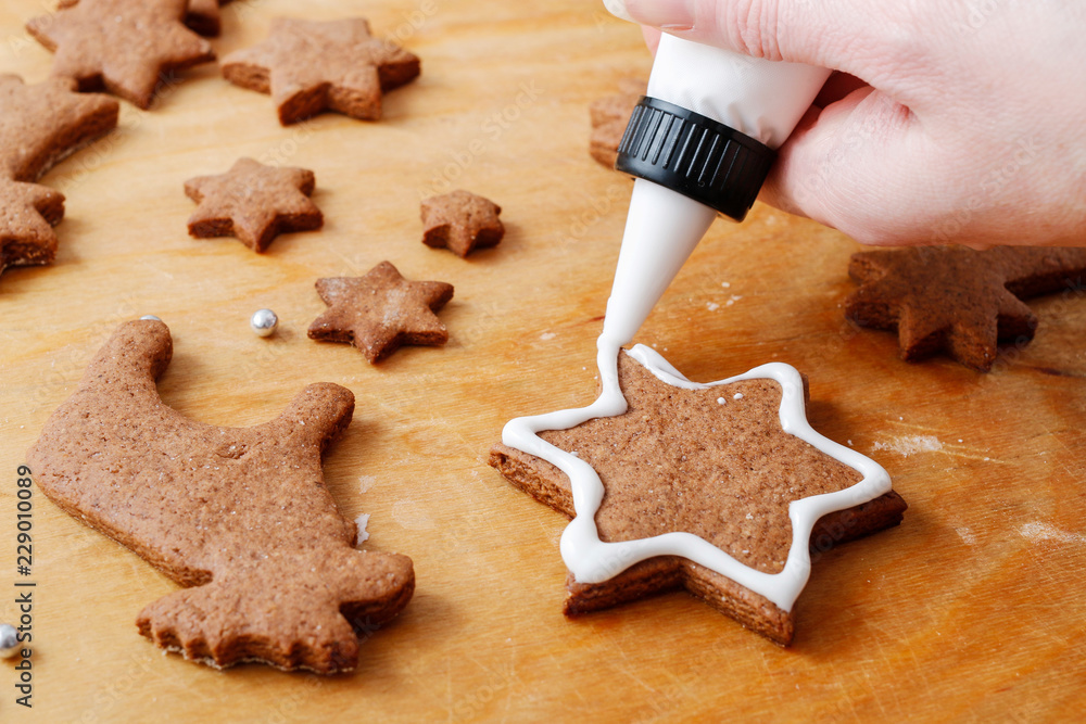 Poster how to make christmas gingerbread cookies