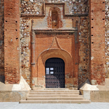 Iglesia de Nuestra Señora de los Milagros en Alange, provincia de Badajoz, Extremadura, España