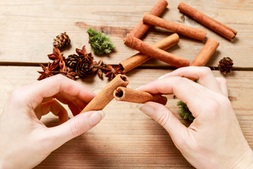 How to make christmas candle holder with cinnamon sticks, tutorial.