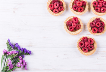 Sweet tartlet with raspberries