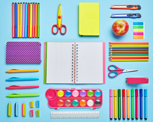 Fototapeta premium Composition lined with school supplies. flat lay