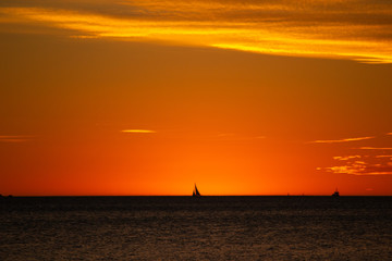 Fototapeta na wymiar Sunset landscape of a beach in Perth Fremantle