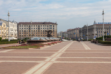 Fototapeta na wymiar Independence square in Minsk. Famous Independence Square in the morning time.