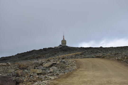 Norwegen, Tron, Sender, Berg, Gipfel, Stra&szlig;e, Schotterstra&szlig;e, Maut, Mautstra&szlig;e, Islandmoos, Tronfjell, Alvdal, Grundnetzsender, Hauptsender, DAB+, DAB Plus, NRK