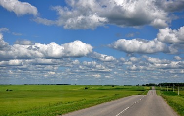 Дорога и облака