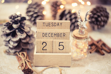 Vintage wooden calendar date 25 and month december