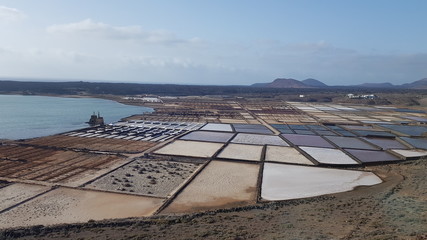 Fabryka soli na Wyspach Kanaryjskich - wyspa Lanzarote © Robert