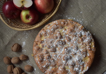 apple pie with nuts