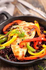 chicken breast with bell pepper and rice