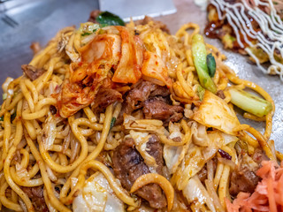 Yakisoba on hot pan