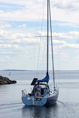 Naklejka premium Sailboat on sea