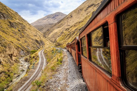 Train en bois Riobamba Equateur Quito