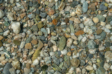 Kieselsteine am Strand
