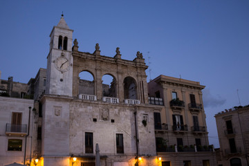 Bari by night
