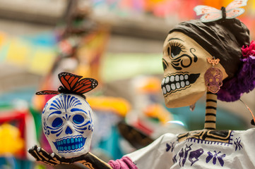 catrina con  calaveras en el dia de muertos halloween mexico tradiciones, ofrenda mexicana