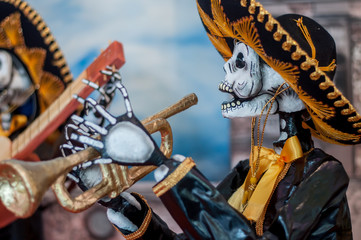 calavera mexicana de mariachi con trompeta catrina mexicana calavera dia de muertos halloween