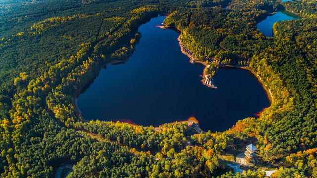 Fototapeta Łuk mużakowski - geo park - kopalnia babina - z lotu ptaka