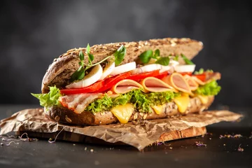 Foto auf Acrylglas Snack Klassische BLT-Sandwiches