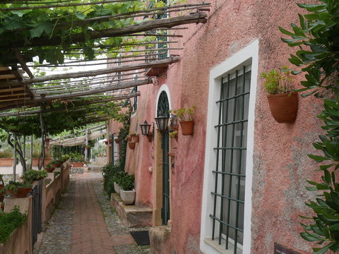 Verezzi - caruggi nella borgata Roccaro