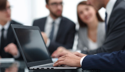 Fototapeta premium close up.businessman typing on laptop