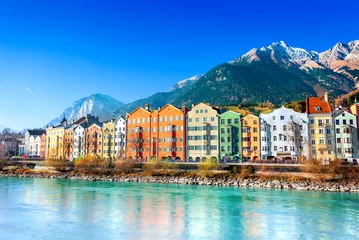 Foto op Plexiglas Stadsgezicht van Innsbruck, Oostenrijk © adisa