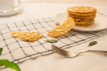 Almond chip cookie