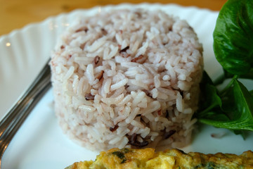 Dish of brown rice