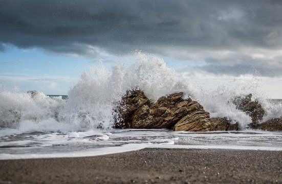 Waves crushing on the rocks