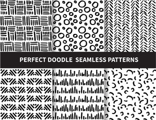 Fototapeta premium doodle seamless patterns. beautiful classic linear and dot style