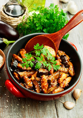 Chicken with eggplants
