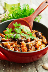Chicken with eggplants