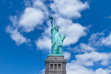 Obraz na płótnie Canvas The Statue of Liberty and Manhattan, New York City, USA