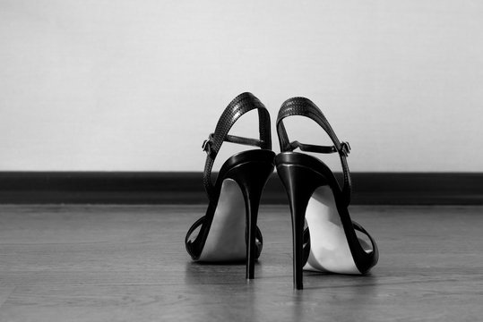 black small platform heels