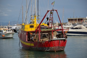 Fototapeta na wymiar Fishing boats at Santa Margherita