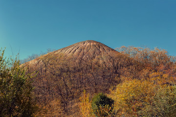 Artificial rock heaps