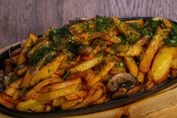 Roasted potato with dill
