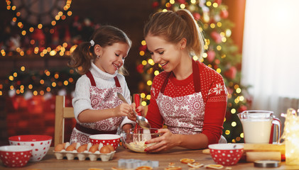 happy family bake christmas cookies
