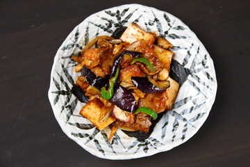 厚揚げと茄子の味噌炒め