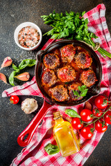 Homemade baked meatballs