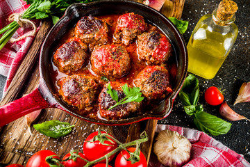 Homemade baked meatballs