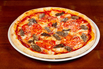Pizza with beef