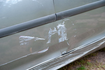 auto unfall schaden beule delle karosserie schaden