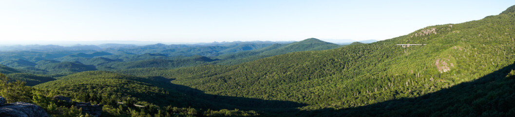 Fototapeta na wymiar Panorama of the Blue Ridge Mountains.
