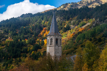 Santuario de Montgarri en el Valle D´Aran, Pirineo Catalan, España. Es tambien un refugio de montaña