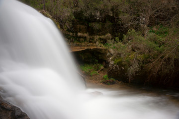 En la cascada