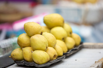 lemons in the market