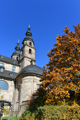 Fototapeta na wymiar Fuldaer Dom im Herbst 